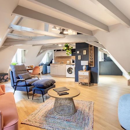 Duplex Atypique Au Coeur De Mulhouse Appartement Buitenkant foto