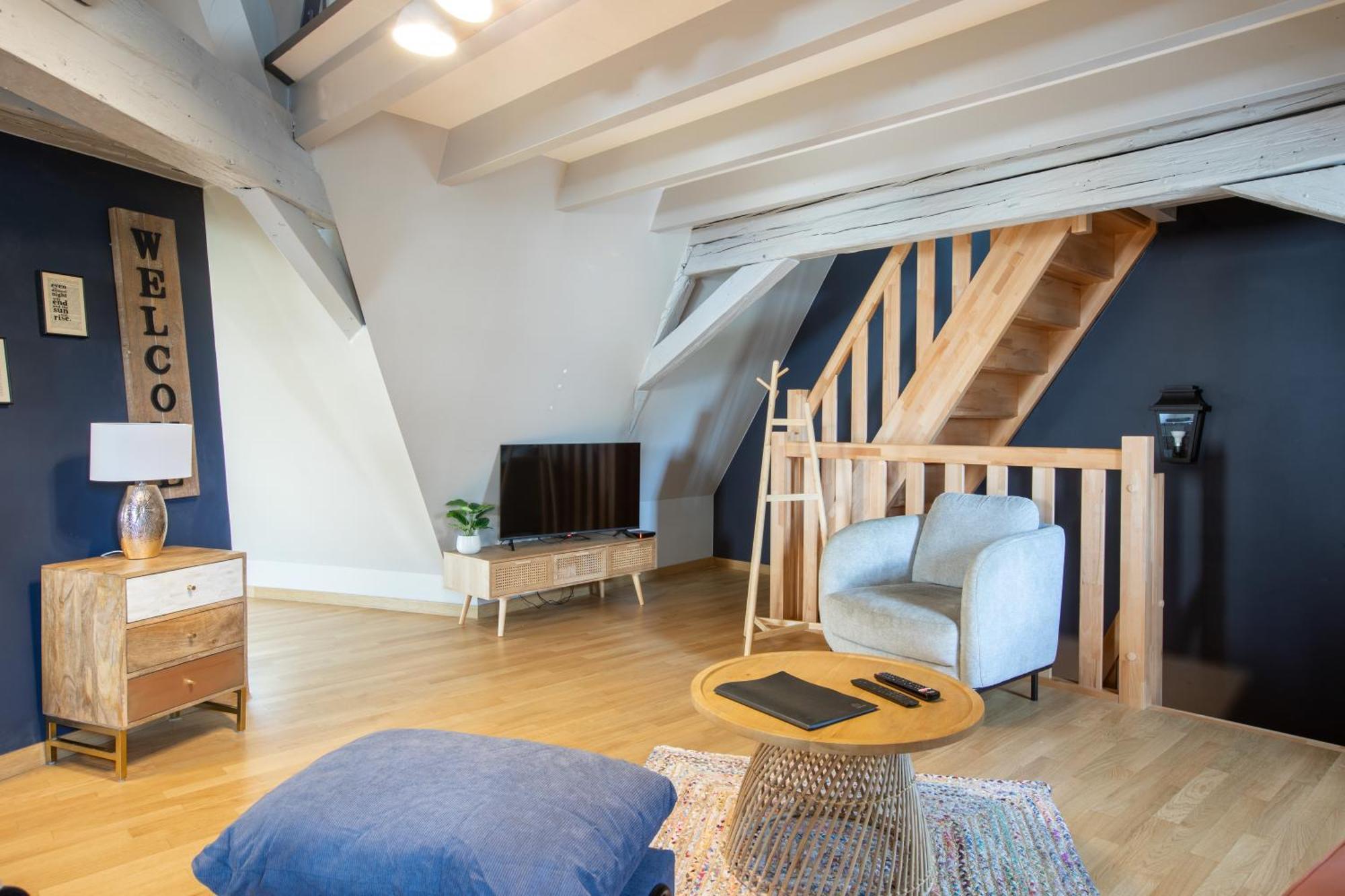 Duplex Atypique Au Coeur De Mulhouse Appartement Buitenkant foto